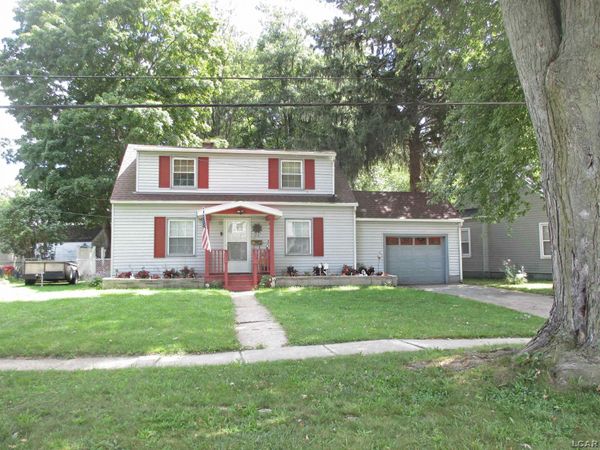 910 Sheffield , Adrian, MI 49221