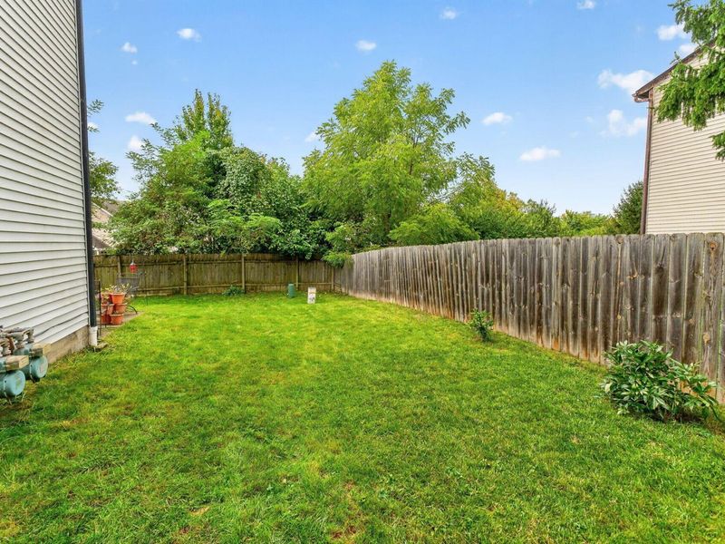 1561 Park Place Drive, Westerville, OH 43081 Photo 33