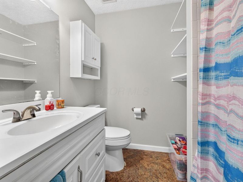 1561 Park Place Drive, Westerville, OH 43081 Photo 5
