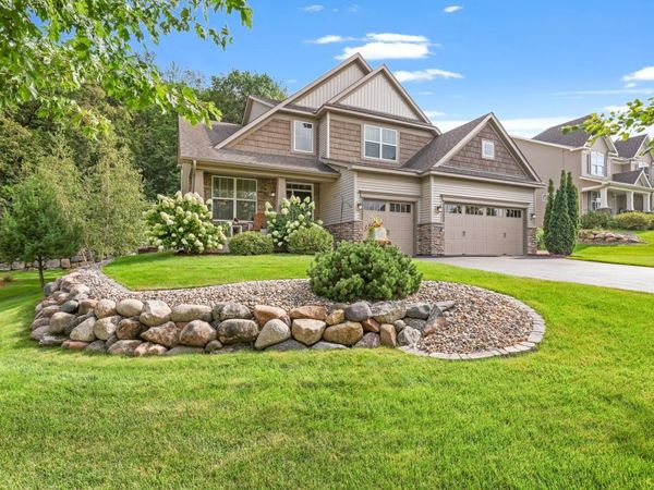 2147 Spring Lake Court, Shakopee, MN 55379