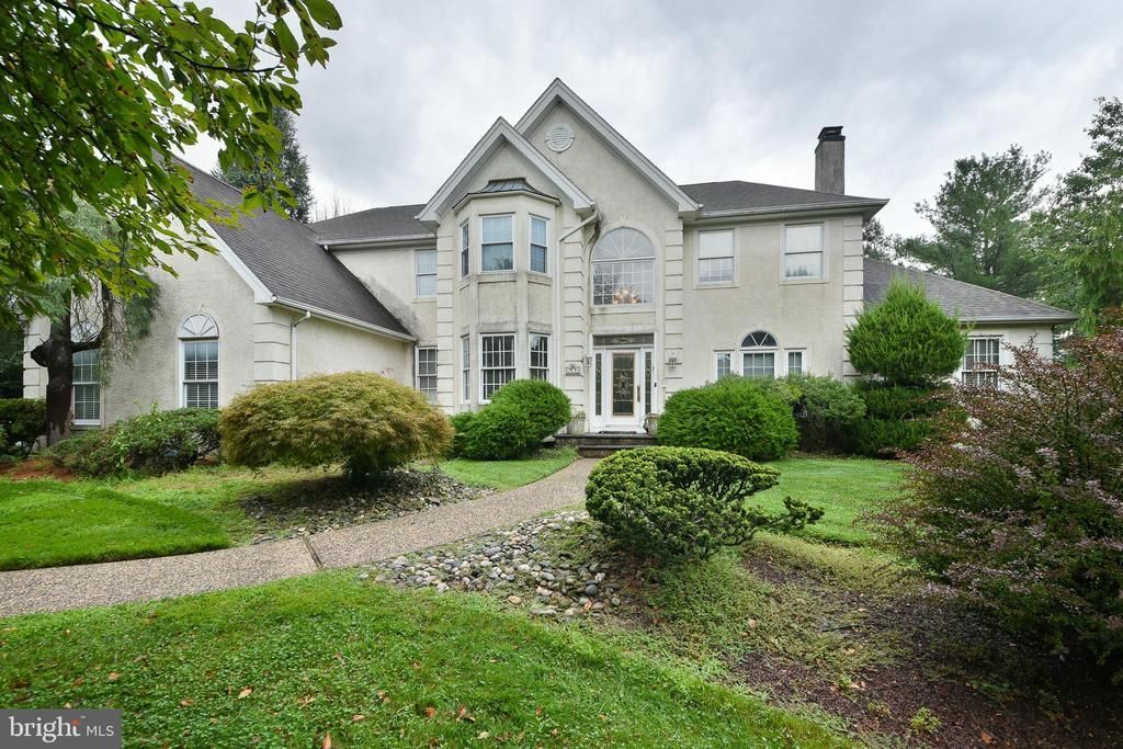 47 LORETTA CIRCLE , RICHBORO, PA 18954