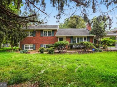 1415 MAYFLOWER DRIVE , MCLEAN, VA 22101