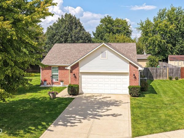 8360 Quillen Drive , Avon, IN 46123