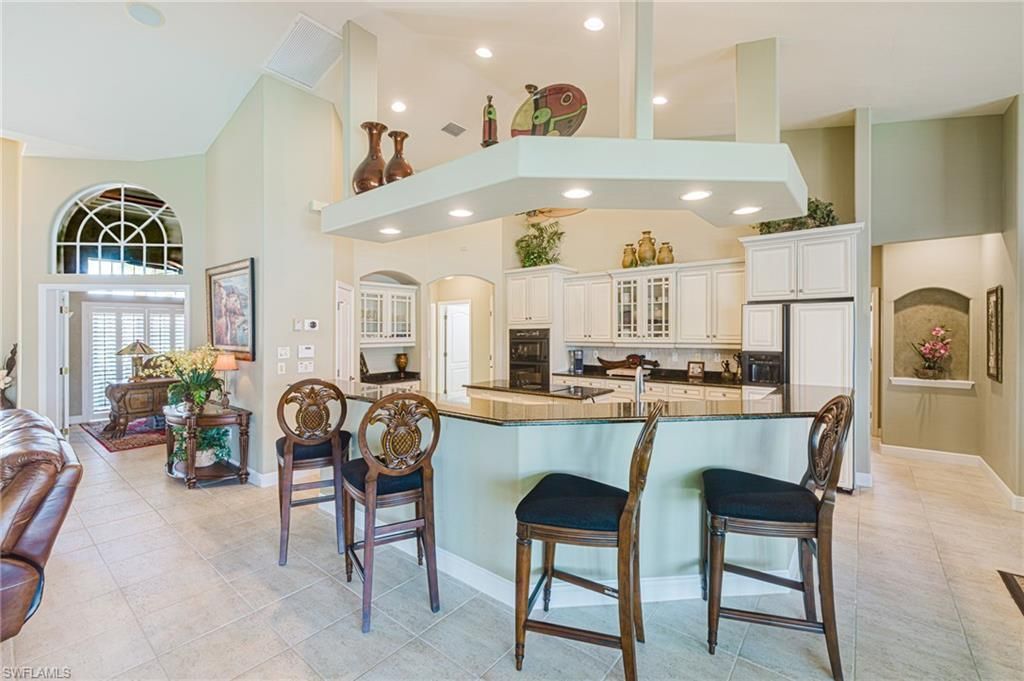1925 Harbour Cir, Cape Coral, FL 33914 Photo