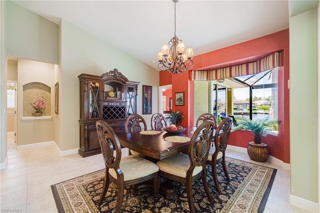 1925 Harbour Cir, Cape Coral, FL 33914 Photo