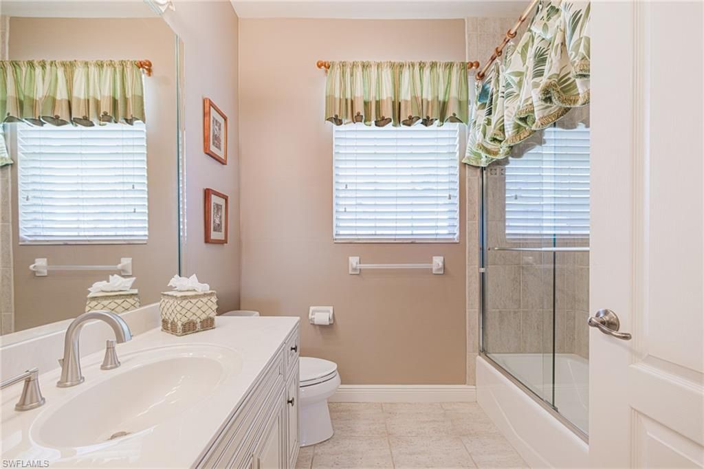 1925 Harbour Cir, Cape Coral, FL 33914 Photo