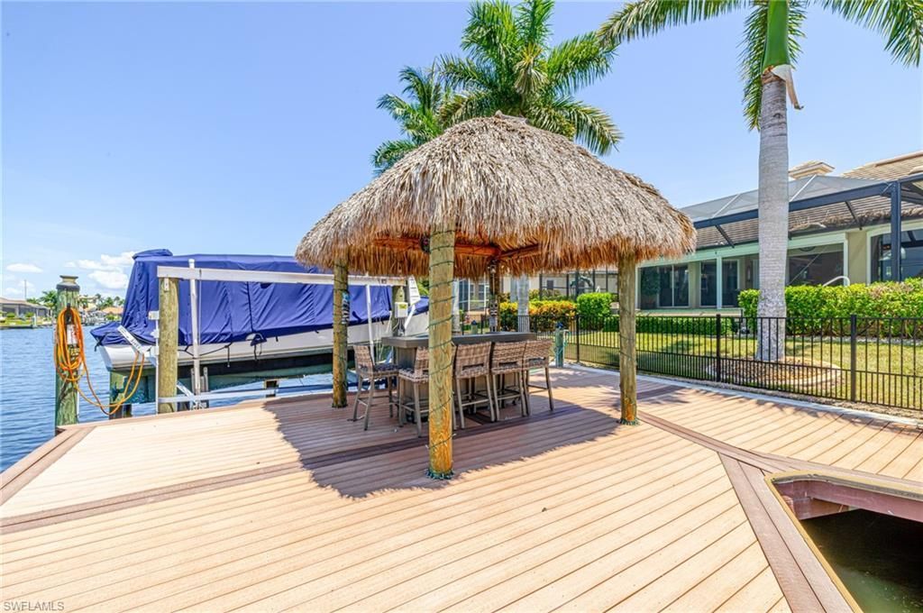 1925 Harbour Cir, Cape Coral, FL 33914 Photo