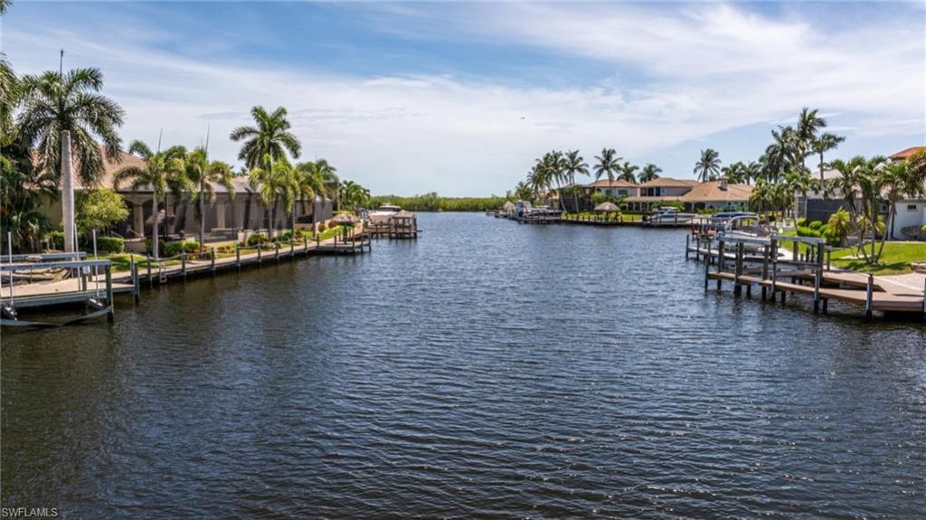 1925 Harbour Cir, Cape Coral, FL 33914 Photo