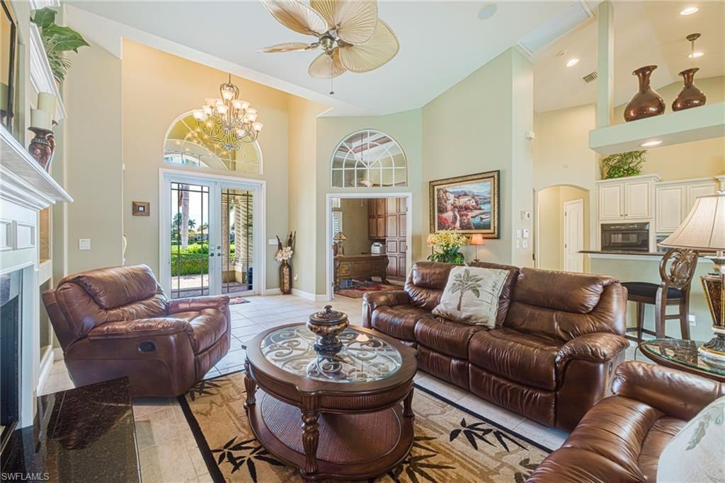 1925 Harbour Cir, Cape Coral, FL 33914 Photo