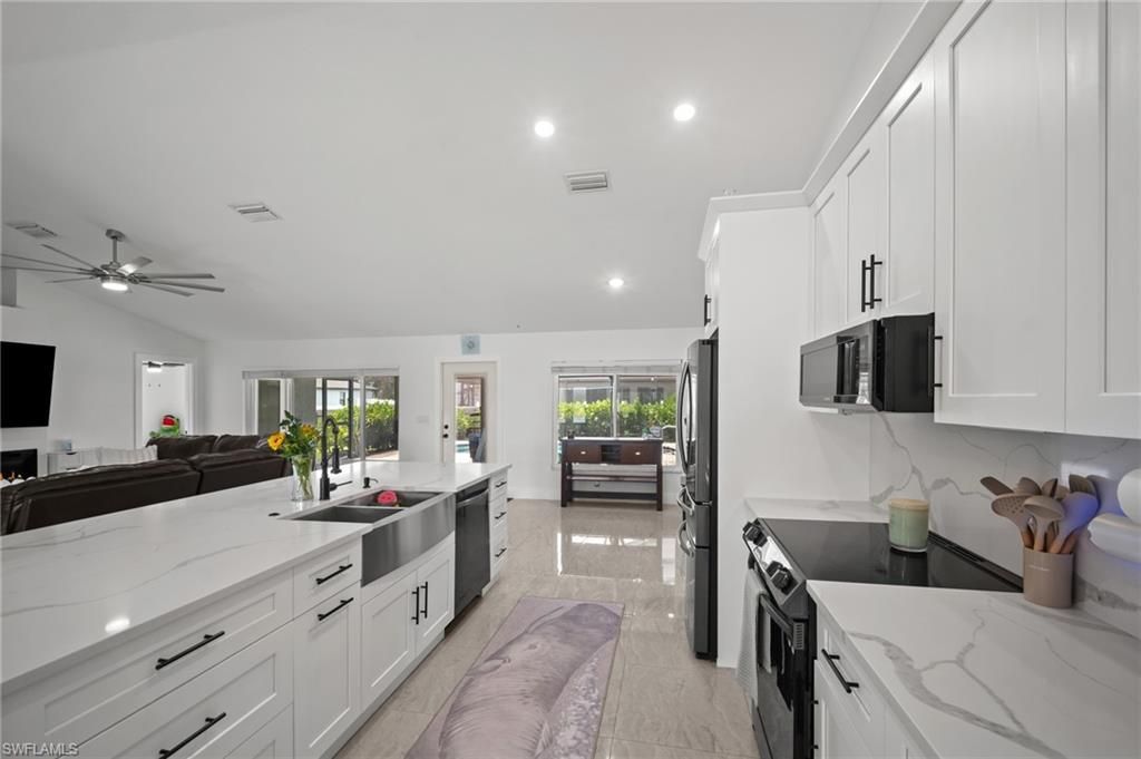 2702 NE 1st Ave , Cape Coral, FL 33909 Photo