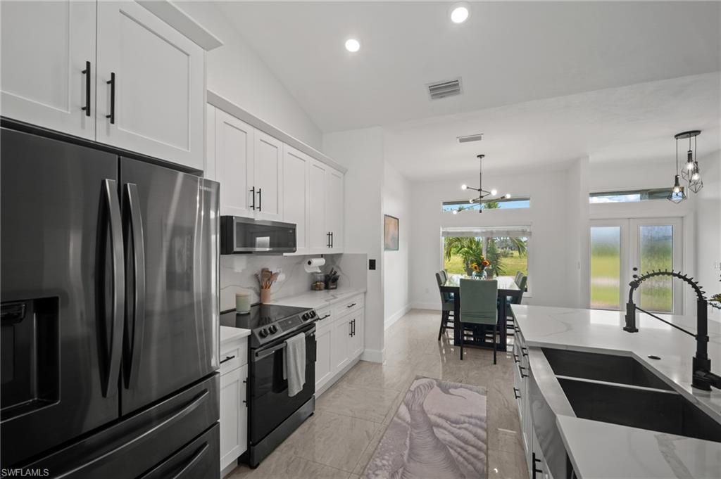 2702 NE 1st Ave , Cape Coral, FL 33909 Photo