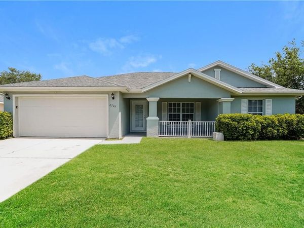 2706 51st ST SW, LEHIGH ACRES, FL 33976