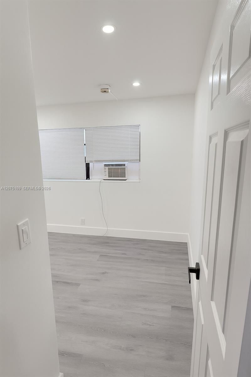 417 NW 2nd Ave , Unit 9, Hallandale Beach, FL 33009 Photo