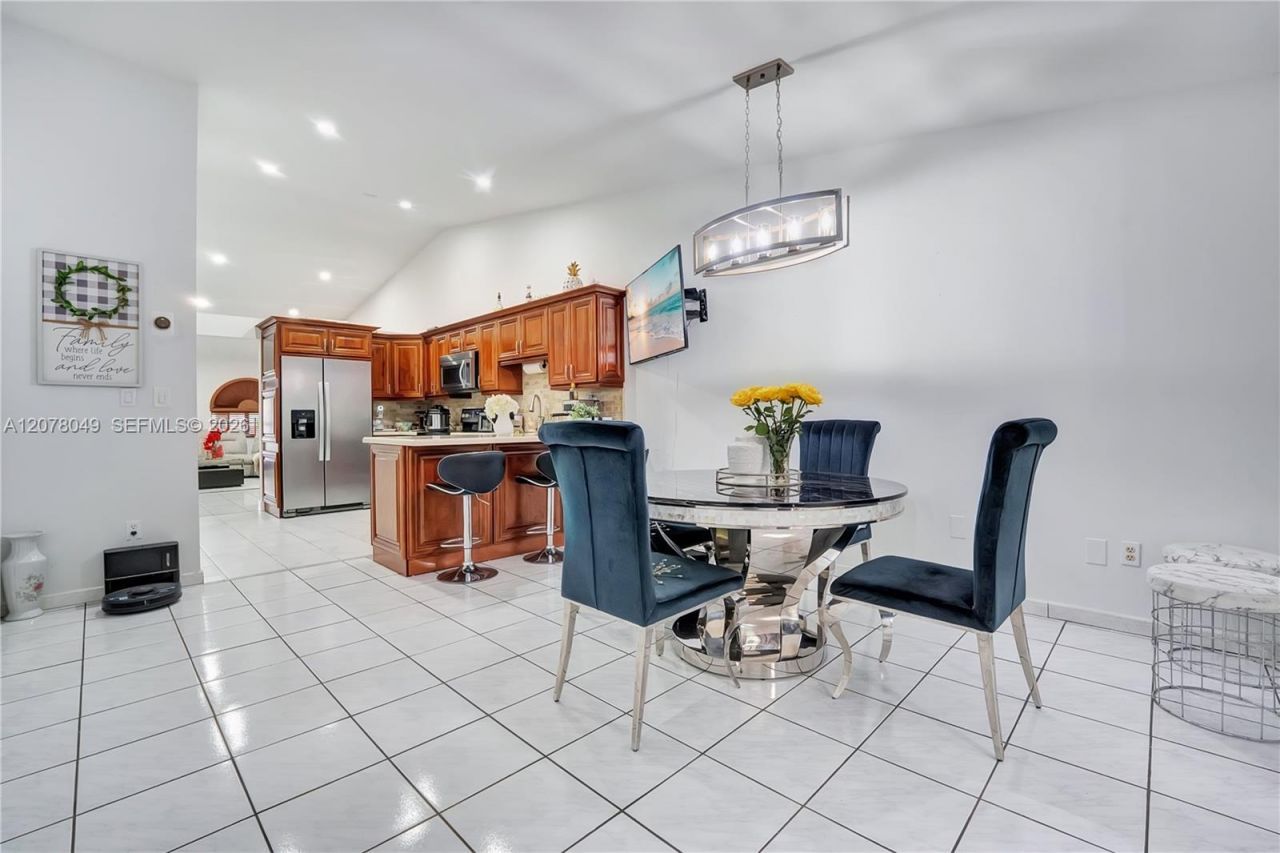 5670 W 20th Ct , Hialeah, FL 33016 Photo