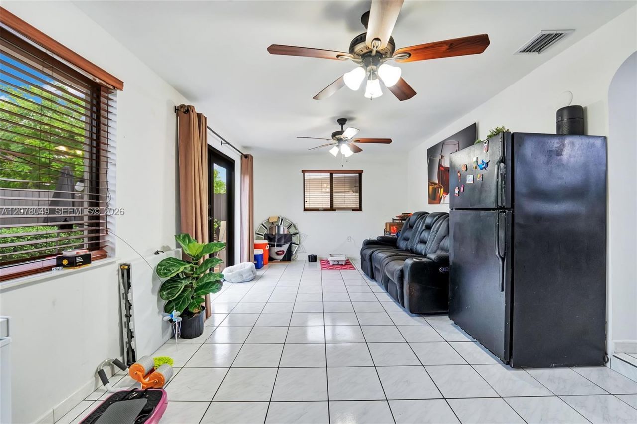 5670 W 20th Ct , Hialeah, FL 33016 Photo