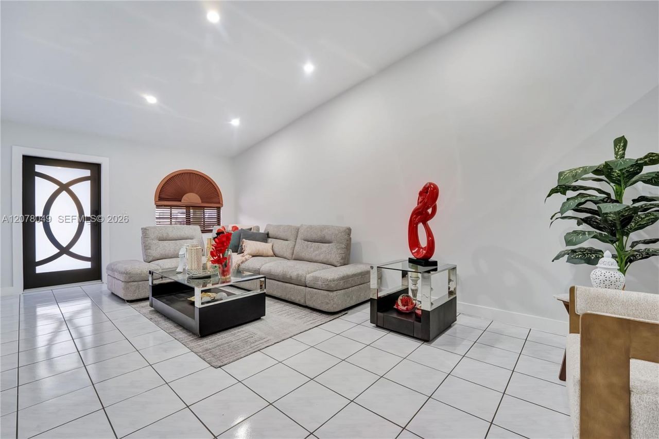 5670 W 20th Ct , Hialeah, FL 33016 Photo