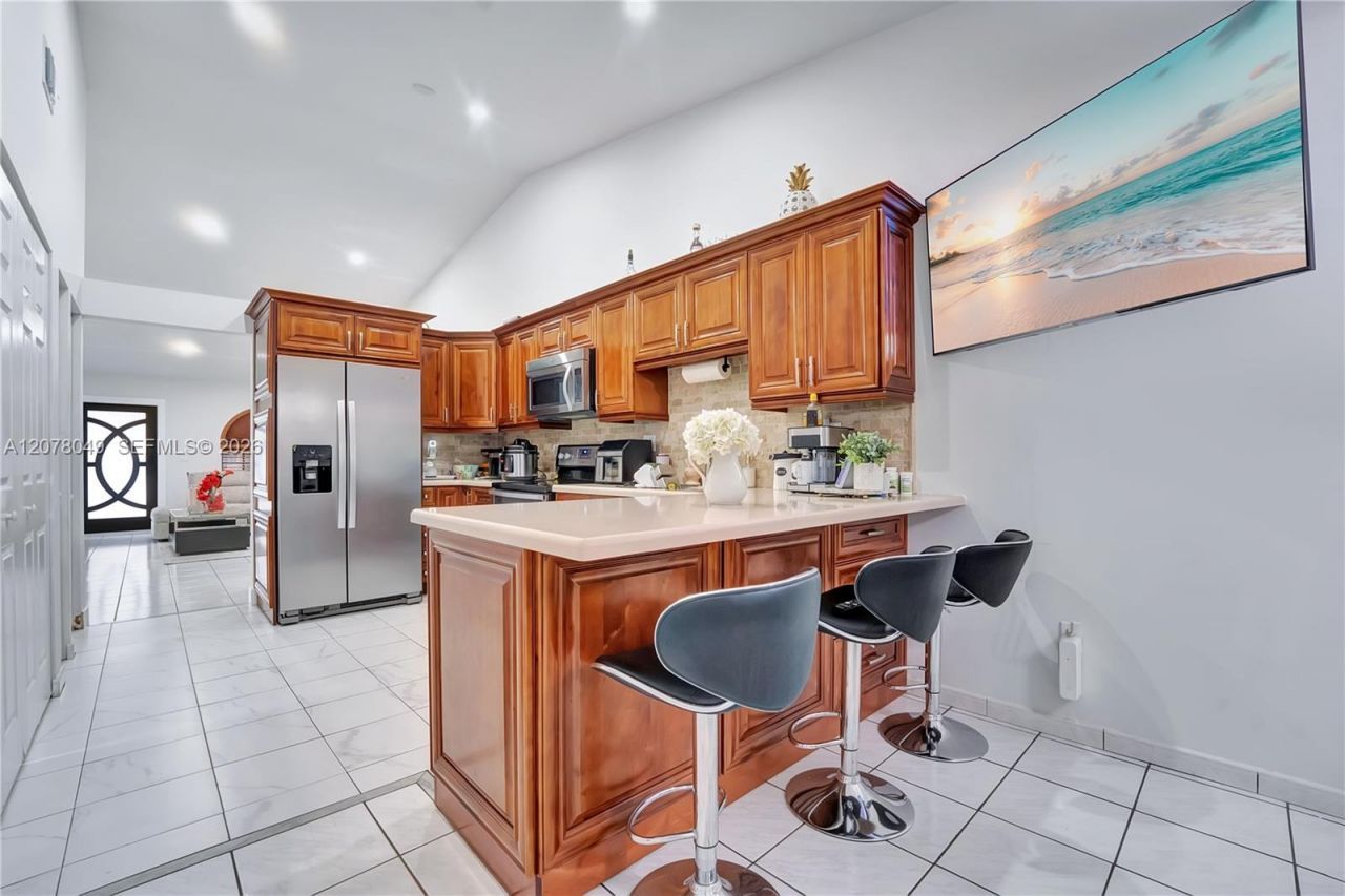 5670 W 20th Ct , Hialeah, FL 33016 Photo