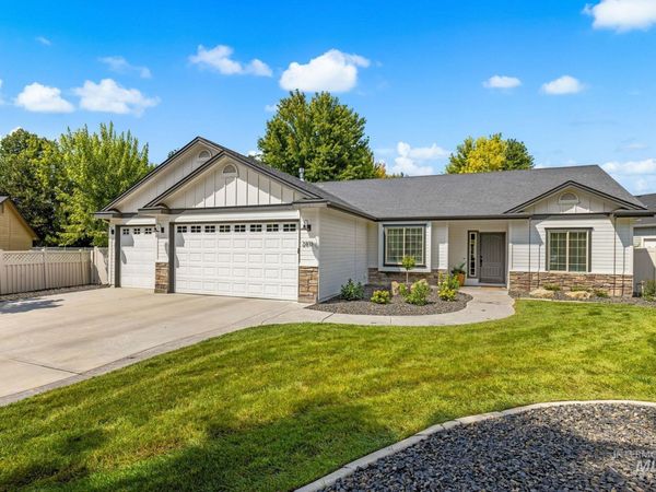 2818 E Shadowview, Eagle, ID 83616