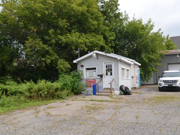 335 W Main Street, Unit 1, Amsterdam, NY 12010