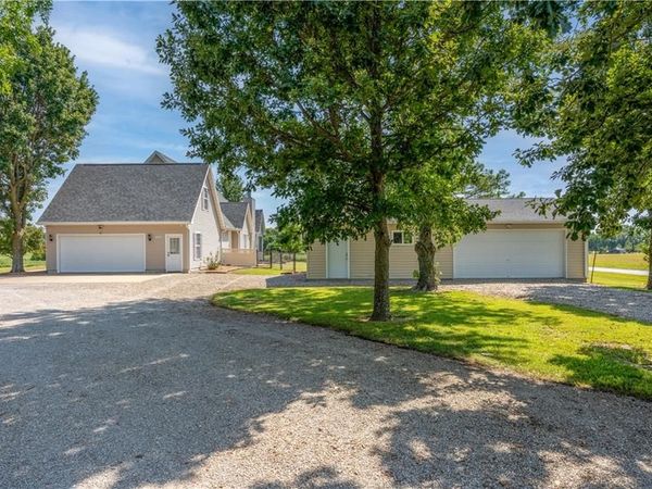 32350 Cummings Road, Sedalia, MO 65301