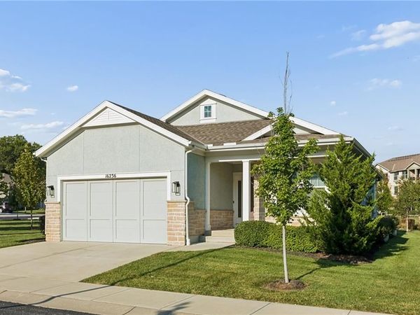 16236 Broadmoor Street, Overland Park, KS 66085