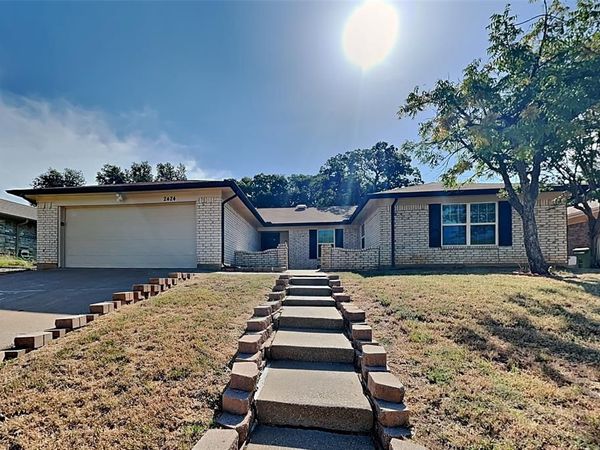 2424 Meadow Creek, Bedford, TX 76021