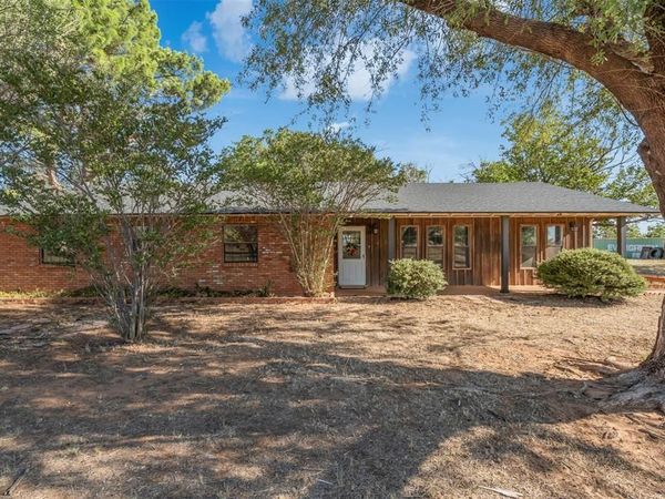 8154 CR 4680 , Munday, TX 76371