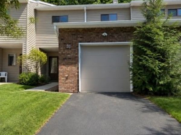 31 Lockley Ct, Wayne, NJ 07470