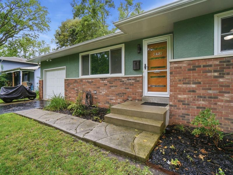 5425 Rockwood Road, Columbus, OH 43229 Photo 3