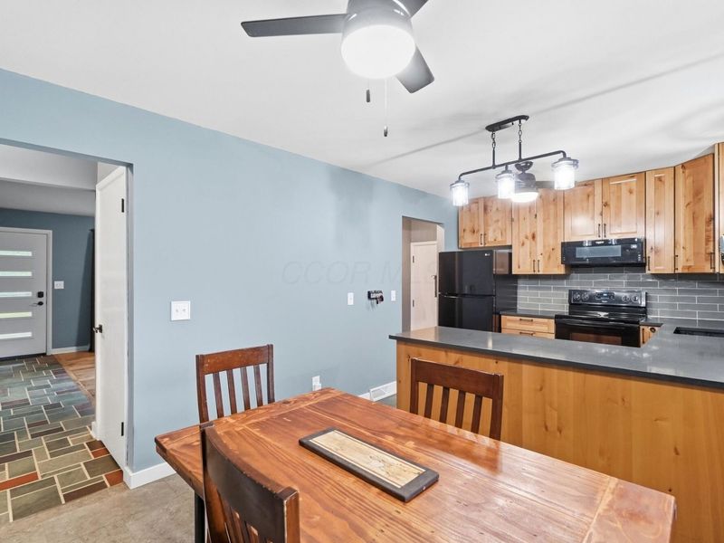5425 Rockwood Road, Columbus, OH 43229 Photo 7