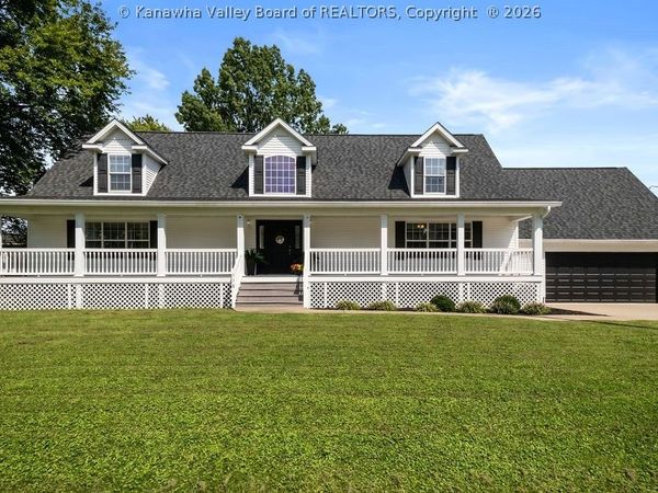 118 Chapman Lane, Hurricane, WV 25526