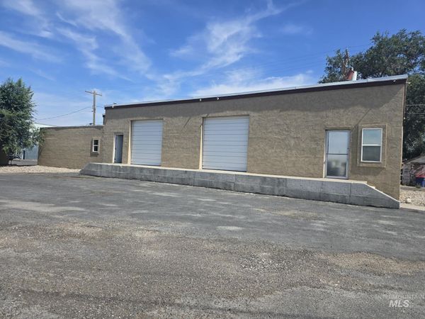 735 Minidoka Avenue, Twin Falls, ID 83301