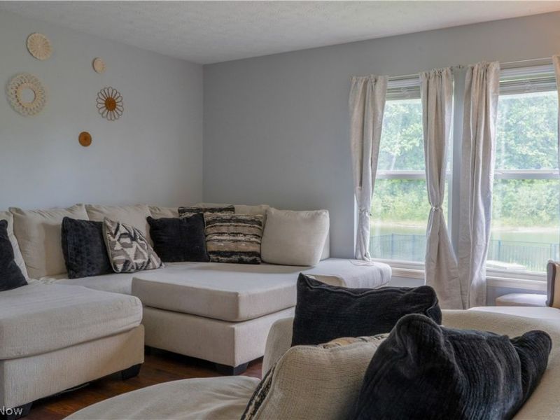 8858 Jordan Court, North Ridgeville, OH 44039 Photo 11
