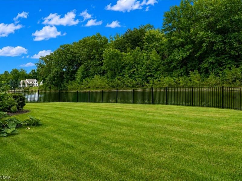 8858 Jordan Court, North Ridgeville, OH 44039 Photo 7
