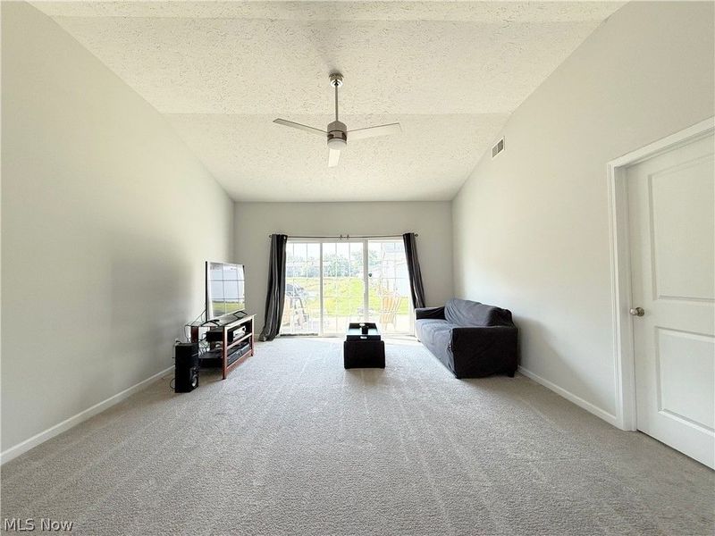 208 Silver Spring Circle , Elyria, OH 44035 Photo 13