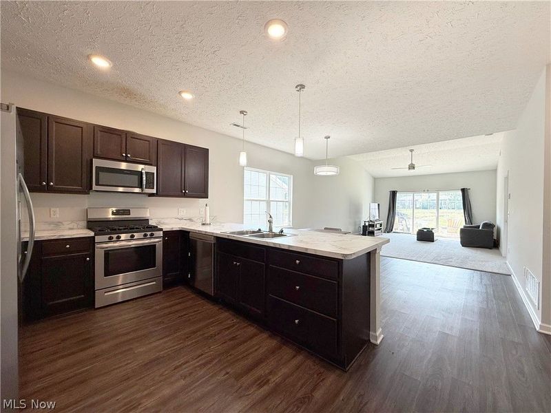 208 Silver Spring Circle , Elyria, OH 44035 Photo 9