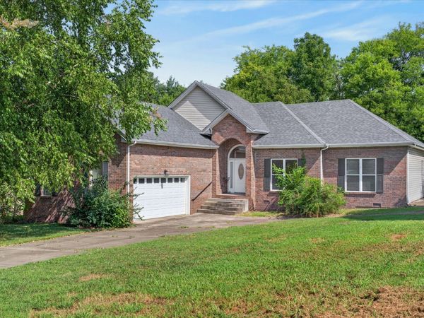 204 Cheshire Rd, Clarksville, TN 37043