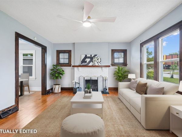 208 24th Street NE, Cedar Rapids, IA 52402