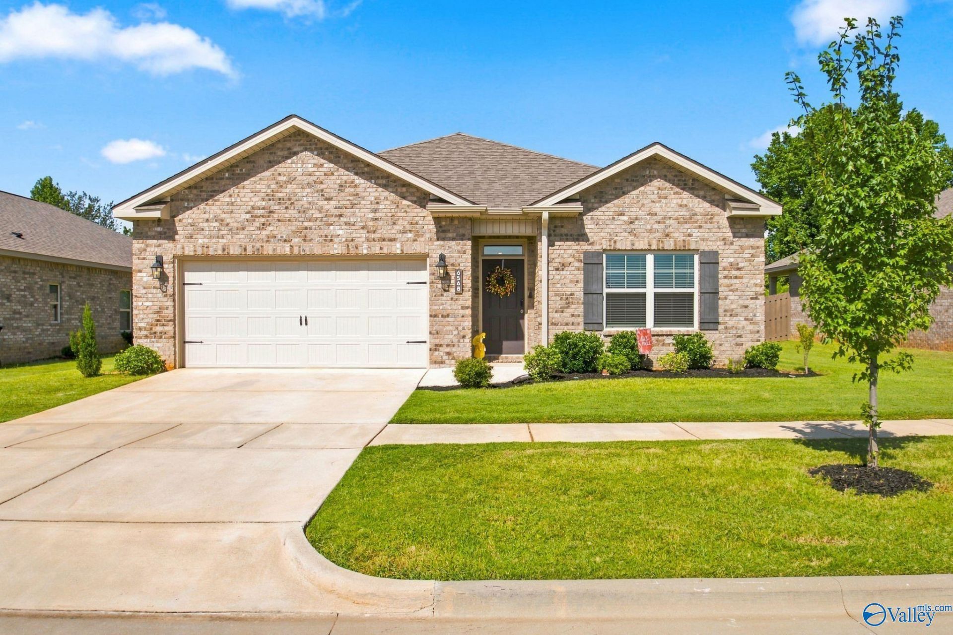 6568 Jacaranda Drive Nw, Huntsville, AL 35806 Main Photo