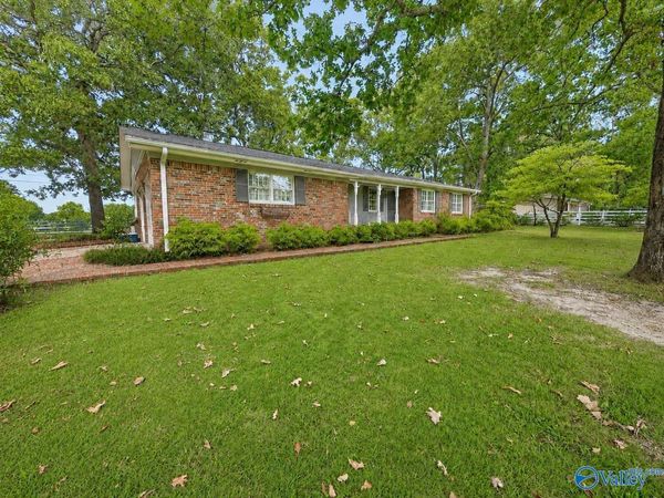 1901 Morningside Drive, Hartselle, AL 35640