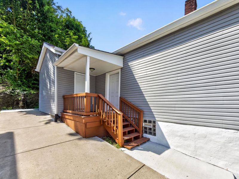 1207 John Street, Covington, KY 41016 Photo 3