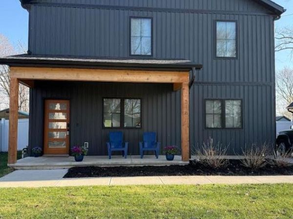 318 Edgell Street, South Haven, MI 49090