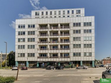 3000 Farnam Street, Unit 9E, Omaha, NE 68131