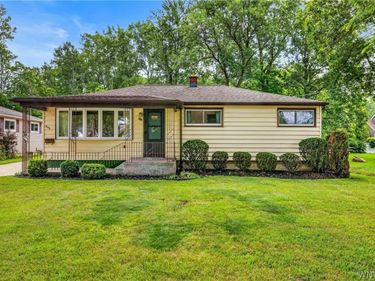 445 North Avenue , North Tonawanda, NY 14120