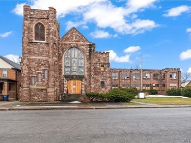 1339 South Avenue , Niagara Falls, NY 14305