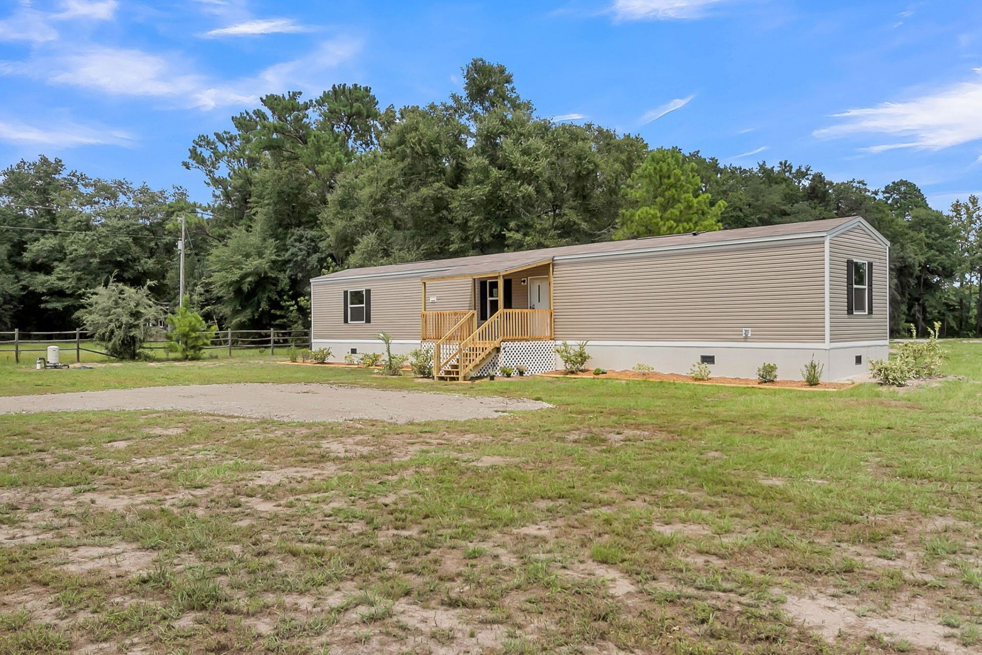 402 Marion Road Photo 32