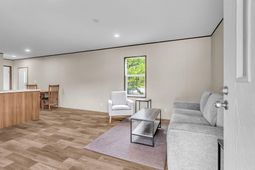 402 Marion Road photo 4