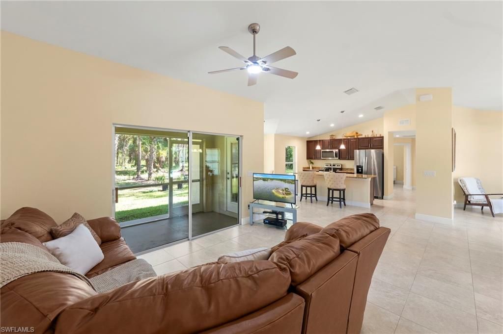 4993 18th Ave Se, Naples, FL 34117 Photo