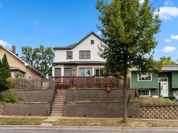 1097 Suburban Avenue , Saint Paul, MN 55106