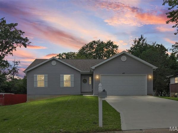 407 Warren Avenue , Warrenton, MO 63383